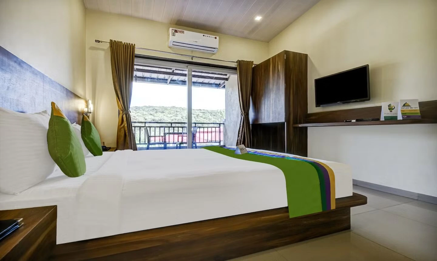 Delux Rooms3